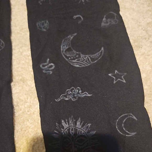 Fun Design Tights - Picture 2 of 5